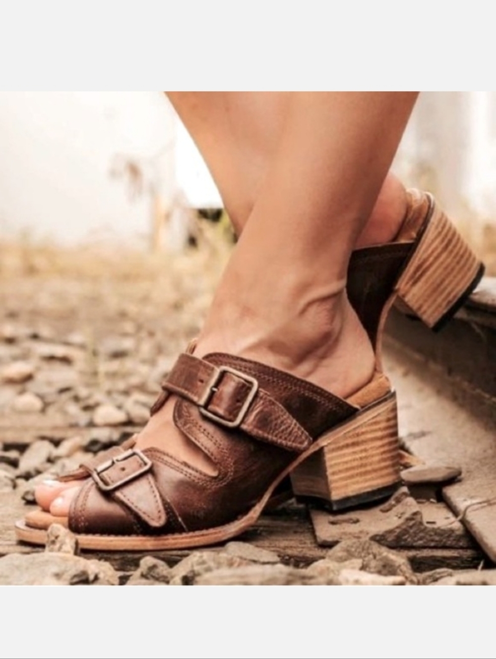 FREEBIRD | Caprice Cognac Brown Distressed Leather Sandals Size 8 - Picture 4 of 15